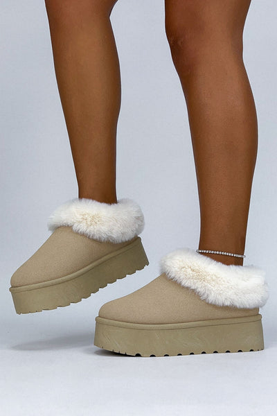 sand faux-fur platform slide